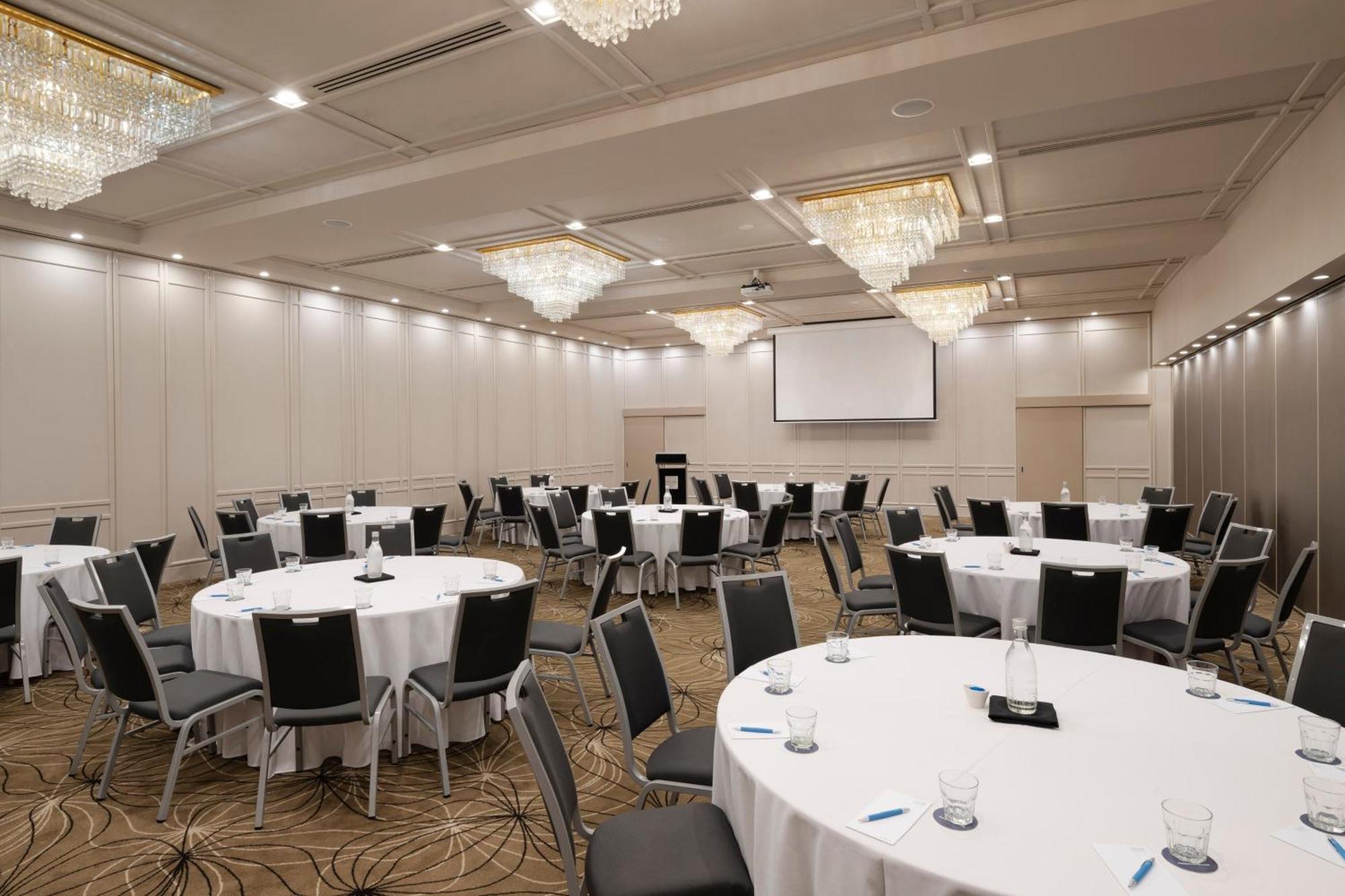 Four Points By Sheraton Perth Exterior photo